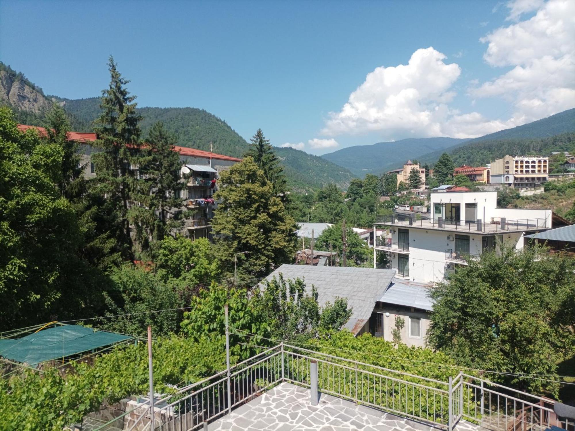 Guest House Casa Borjomi Ngoại thất bức ảnh